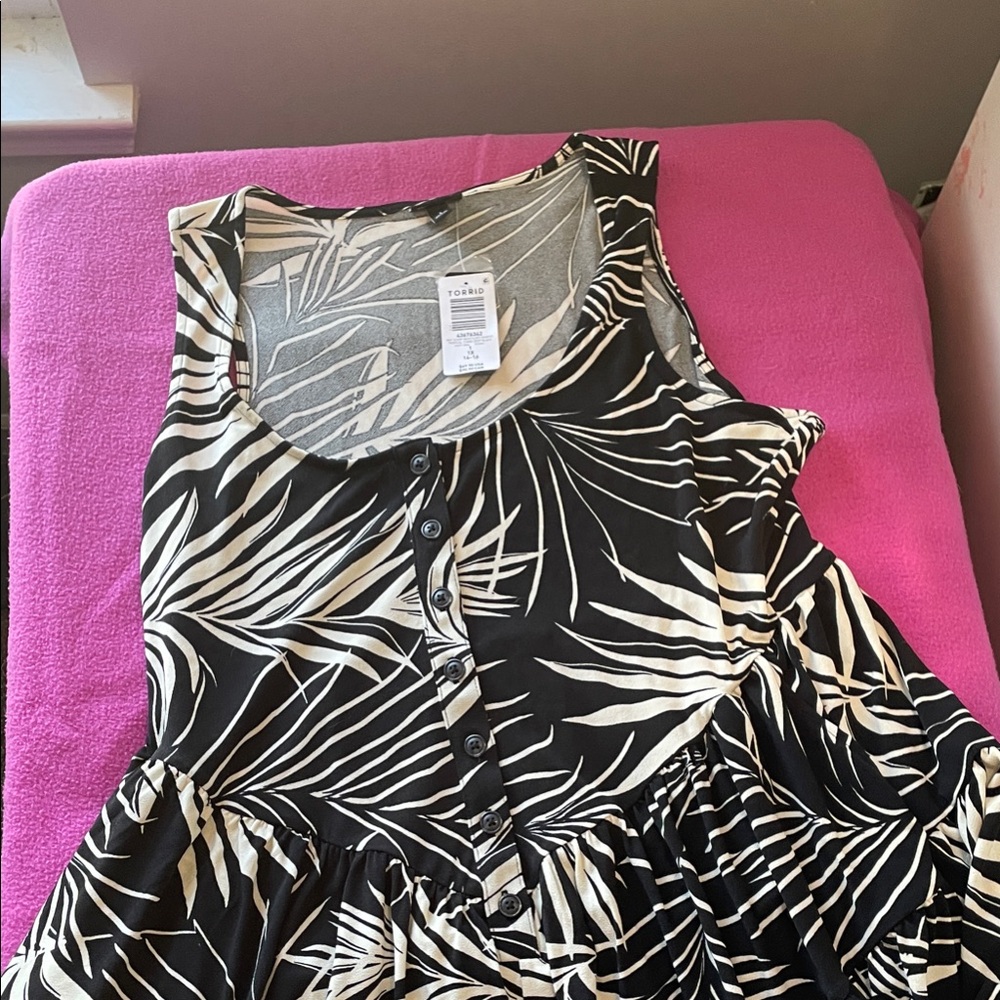 Torrid Black and White Leaf Print Jumpsuit